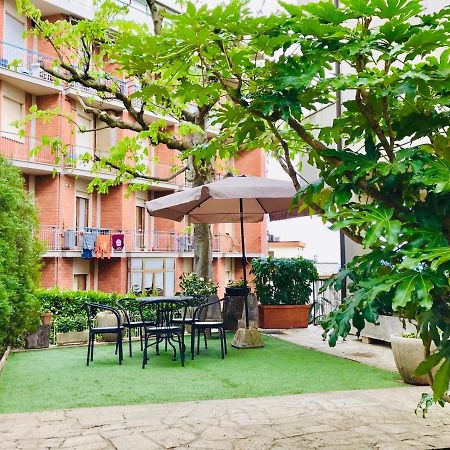 Апартаменты Enzo Lettings Кьянчано-Терме Экстерьер фото